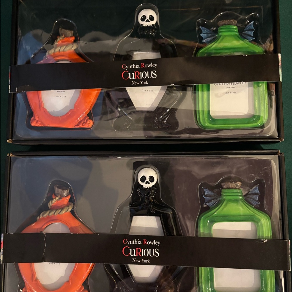 Brand new in Boxes of 2 Cynthia Rowley Curious Black Picture Frame